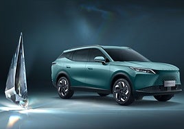 Omoda 7 SHS: un SUV híbrido enchufable de alta gama para competir en el segmento D