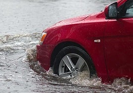 Cuidado con el agua: averías en coches inundados superan los 3.000 euros