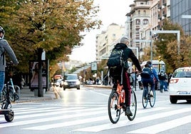 Peatones, ciclistas y usuarios de patinetes: infracciones que te pueden costar caras
