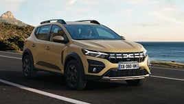 Dacia y Toyota se consolidan como líderes del mercado español