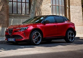 Alfa Romeo Junior 2026: más personalización y tracción Q4 accesible