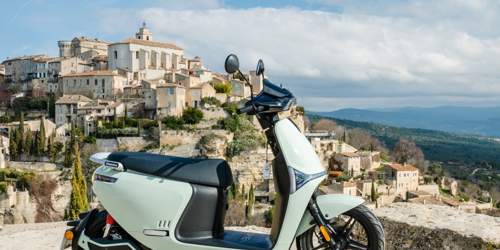 新しいディメントロ ブランドが 3 つの 100% 電気モデルとともにスペインに上陸