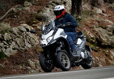 Probamos en primicia mundial el nuevo Kymco CV3 575, el scooter de tres ruedas más potente del mercado