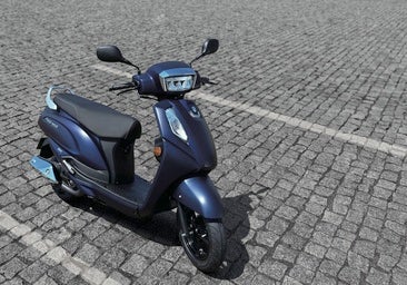 Suzuki renueva su económico y compacto escúter urbano, el Address 125