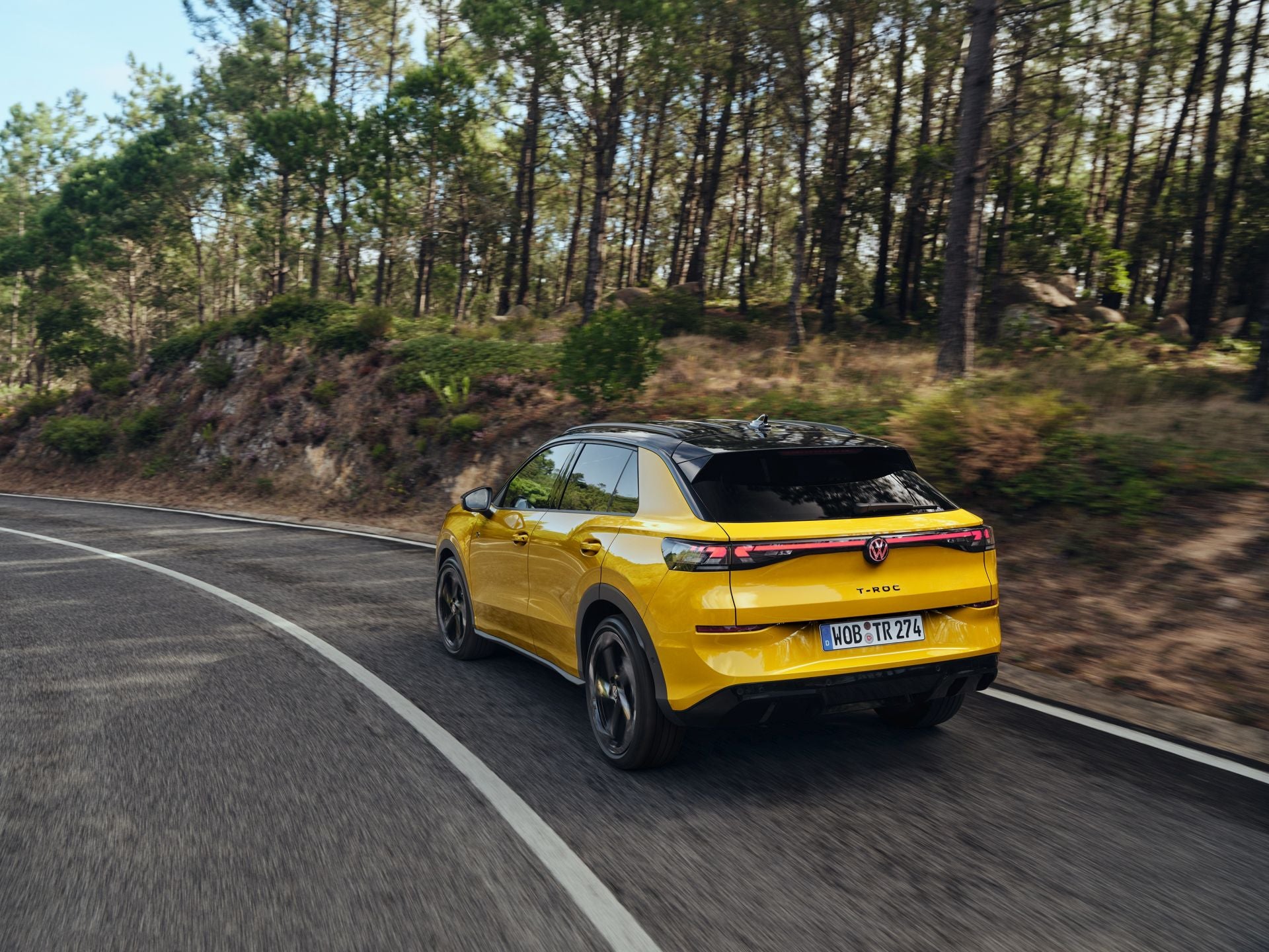 Nuevo Volkswagen T-Roc: así es la segunda generación del SUV compacto