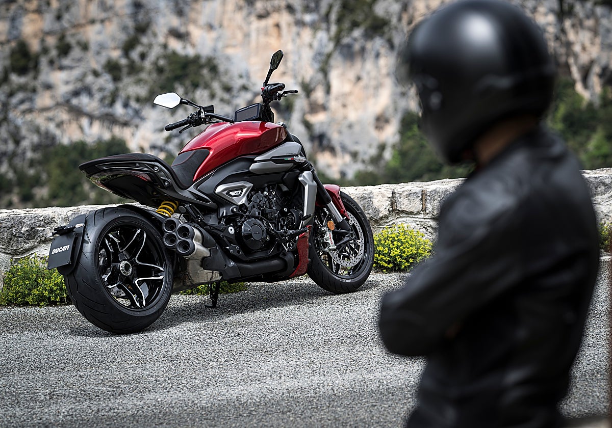 Prueba Ducati XDiavel V4 2025