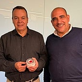 Los creadores de la baliza V16: «No nos vamos a hacer millonarios, ganamos un poco más que en la Guardia Civil»