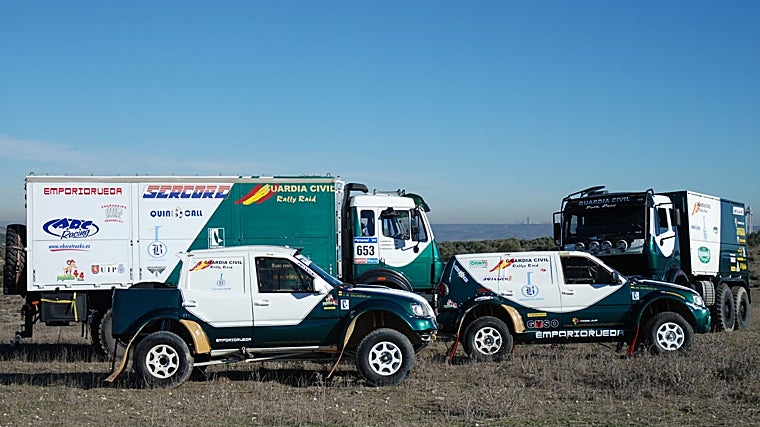 The 6x6 truck from the 90s with which the Guardia Civil Rally Raid team will participate in the 2026 Dakar