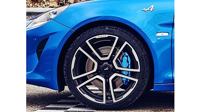 Aro A110 e freios dianteiros