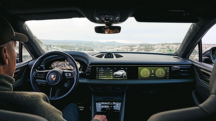 Desde el asiento delantero vimos cómo la carretera se volvía salvaje, pero no nos dimos cuenta de que había problemas con el chasis o la tracción.