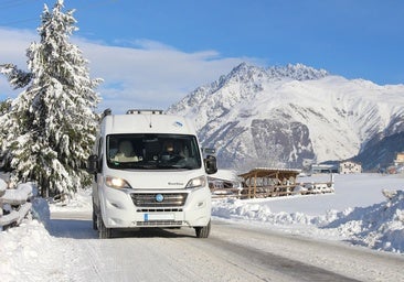 Consejos prácticos para ir a esquiar en autocaravana