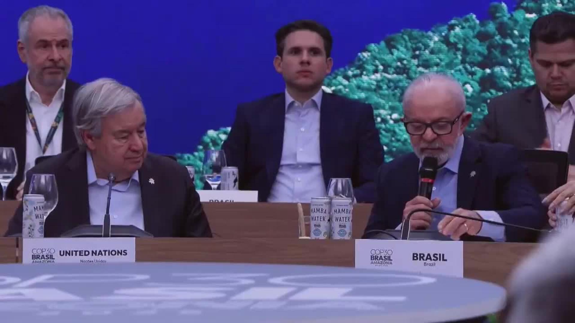 Lula lanza fondo global para conservar los bosques tropicales en la COP30