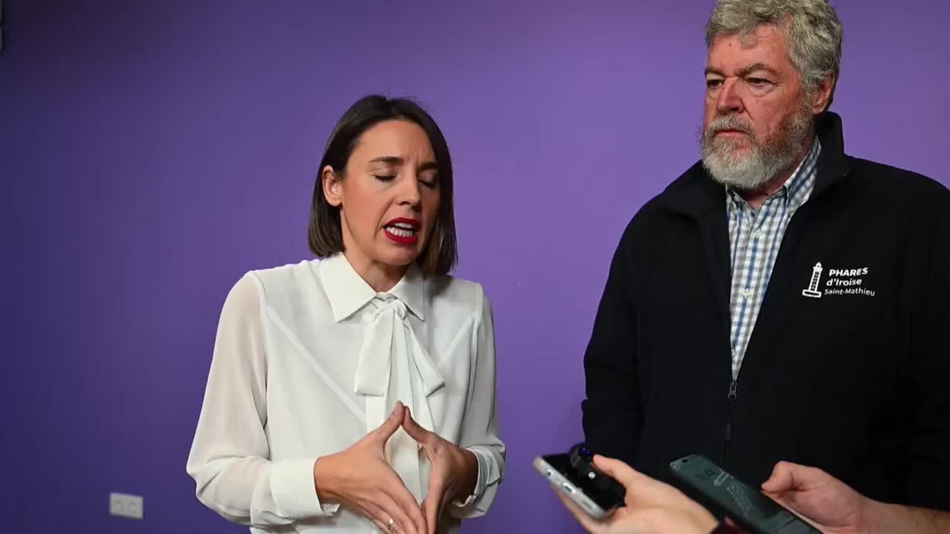 Podemos pide nacionalizar Repsol para revertir la contaminación global