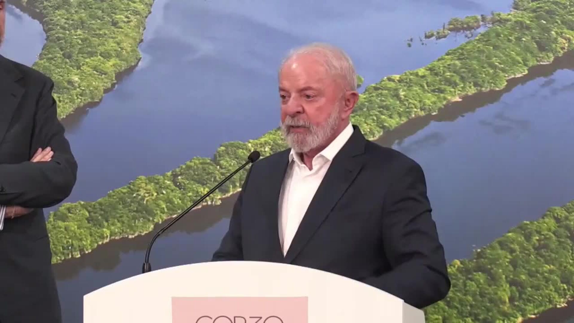 Lula defiende la hoja de ruta para acabar el uso de hidrocarburos &quot;sin imponer nada a nadie&quot;