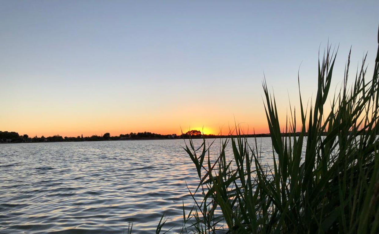Espectacular puesta de sol en las lagunas de Villafranca de los Caballeros