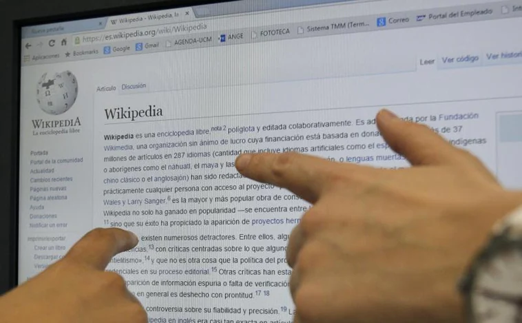 Denuncian el activismo político encubierto de Wikipedia en español