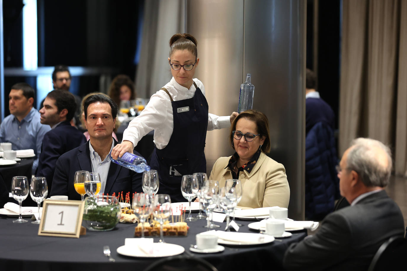 La conferencia del director general de Unieléctrica en la &#039;Mirada Económica&#039;, en imágenes