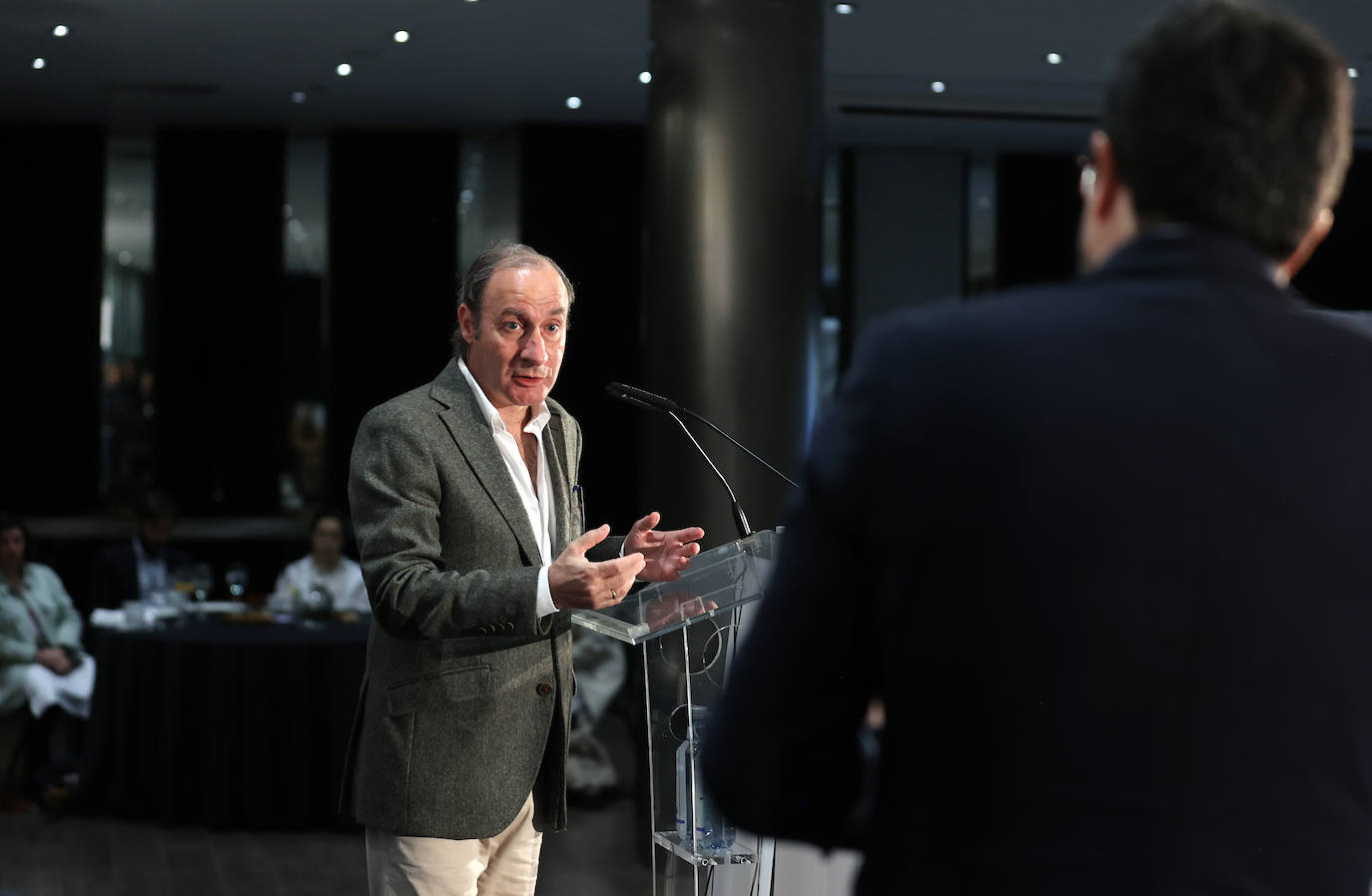 La conferencia del director general de Unieléctrica en la &#039;Mirada Económica&#039;, en imágenes