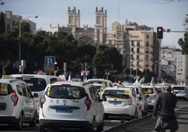 Yolanda Díaz cree que el sector de taxi necesita medidas específicas en sus condiciones laborales