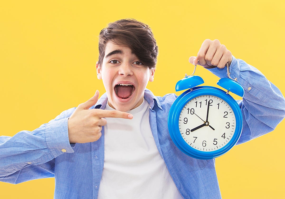 La docente describe la adolescencia  como un periodo de decisiones arriesgadas