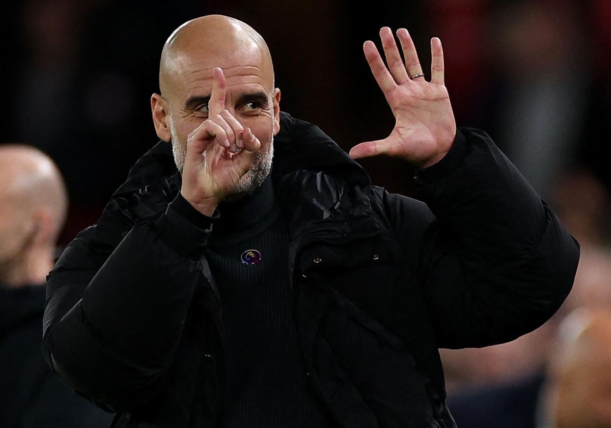 Guardiola en Anfield durante el Liverpool-Manchester City