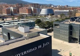 La Universidad de Jaén impulsará una residencia en la Plaza de Santiago para dinamizar el casco histórico con estudiantes