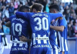 Antequera - Ponferradina: horario, canal de televisión y dónde ver online el partido de ascenso de Primera RFEF