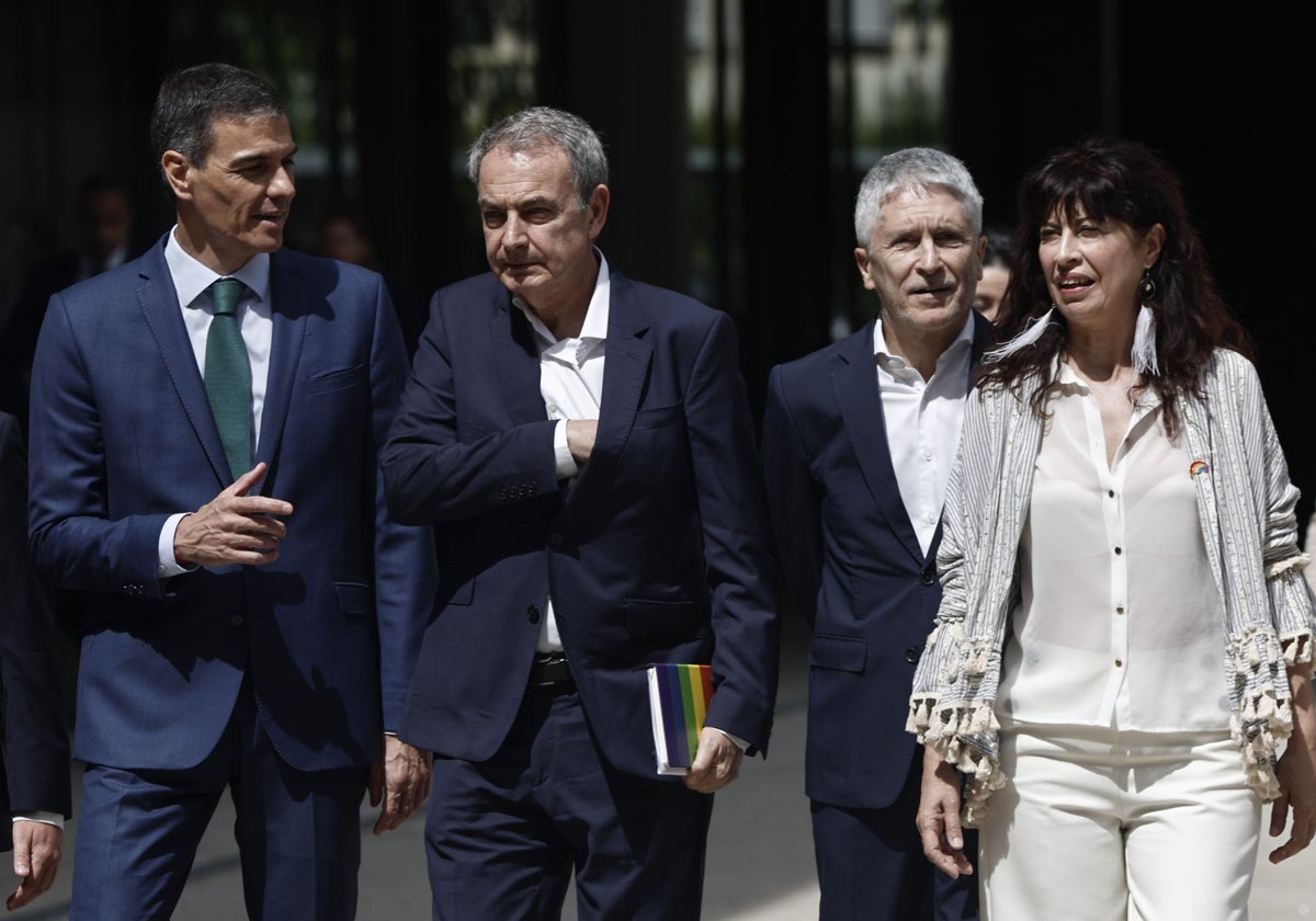 Pedro Sánchez y José Luis Rodríguez Zapatero en un acto