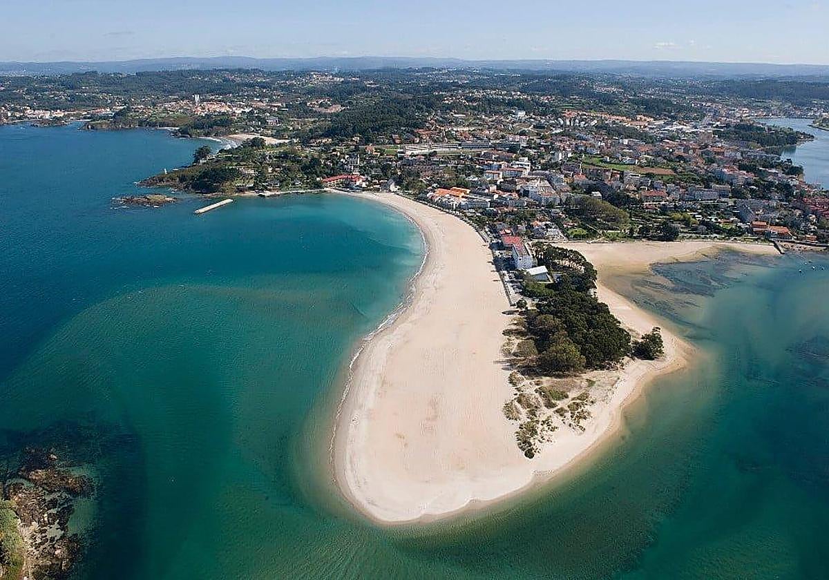 El pueblo de Galicia que ha enamorado a Richard Gere: con playas de arena dorada y un rico patrimonio histórico