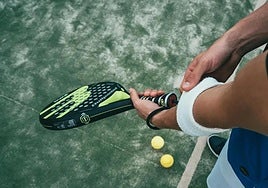 El pádel no es un «jueguecito»: Alfonso del Corral, médico traumatólogo explica por qué deberías tomarlo en serio