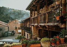 Este es el pueblo más bonito de Cantabria en 2025: cuál es, dónde está y cómo llegar