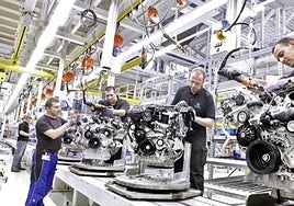 Europa da marcha atrás y confirma que echa atrás su plan para eliminar los coches de combustión: Alemania, principal impulsora del cambio