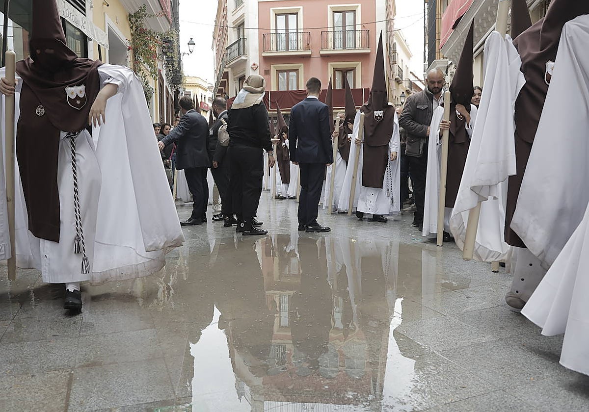 Agua bendita caída del cielo