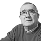 <div class="voc-author__name">ROGELIO REYES CANO</div>
