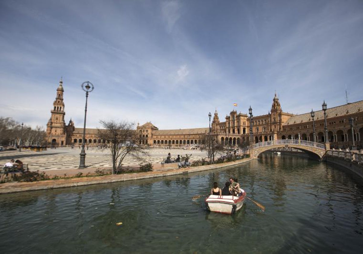 La Plaza España de Sevilla: inspiración y simbolismos