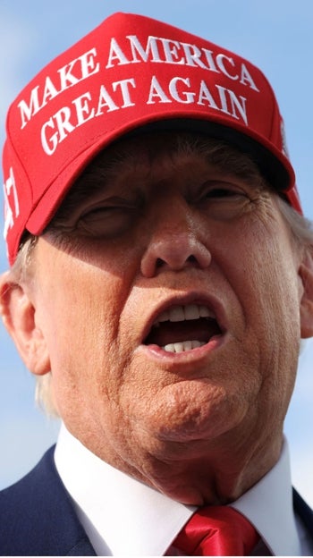 Trump nos riñe y nos desnuda