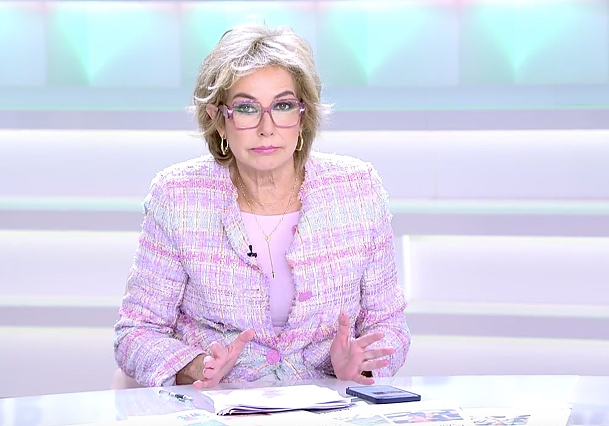Ana Rosa Quintana ha interrumpido 'El programa de Ana Rosa' para informar de la muerte de Silvio Berlusconi.