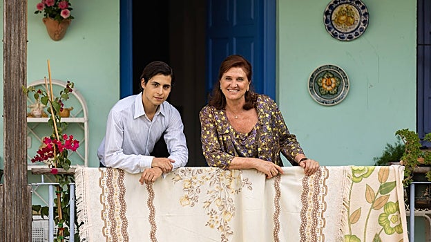 Omar Banana y Ana Wagener