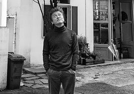 Crítica de 'En lo alto': el placer de estar con Hong Sang-soo en su propio edificio