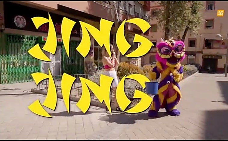 Imagen principal - 'Cuentos chinos' ha fichado a Carla Pulpón que dará vida a la mascota del programa.