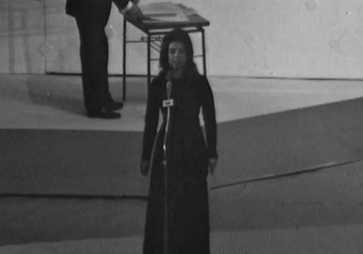 María Teresa Campos presentando el V Festival de Villancicos Nuevos