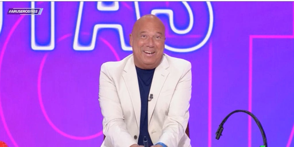 Aruseros: Alfonso Aruses przebrany za Anę Rosę Quintana i daje poranne „Zasca” Pedro Sanchezowi: „Oto jesteśmy…”