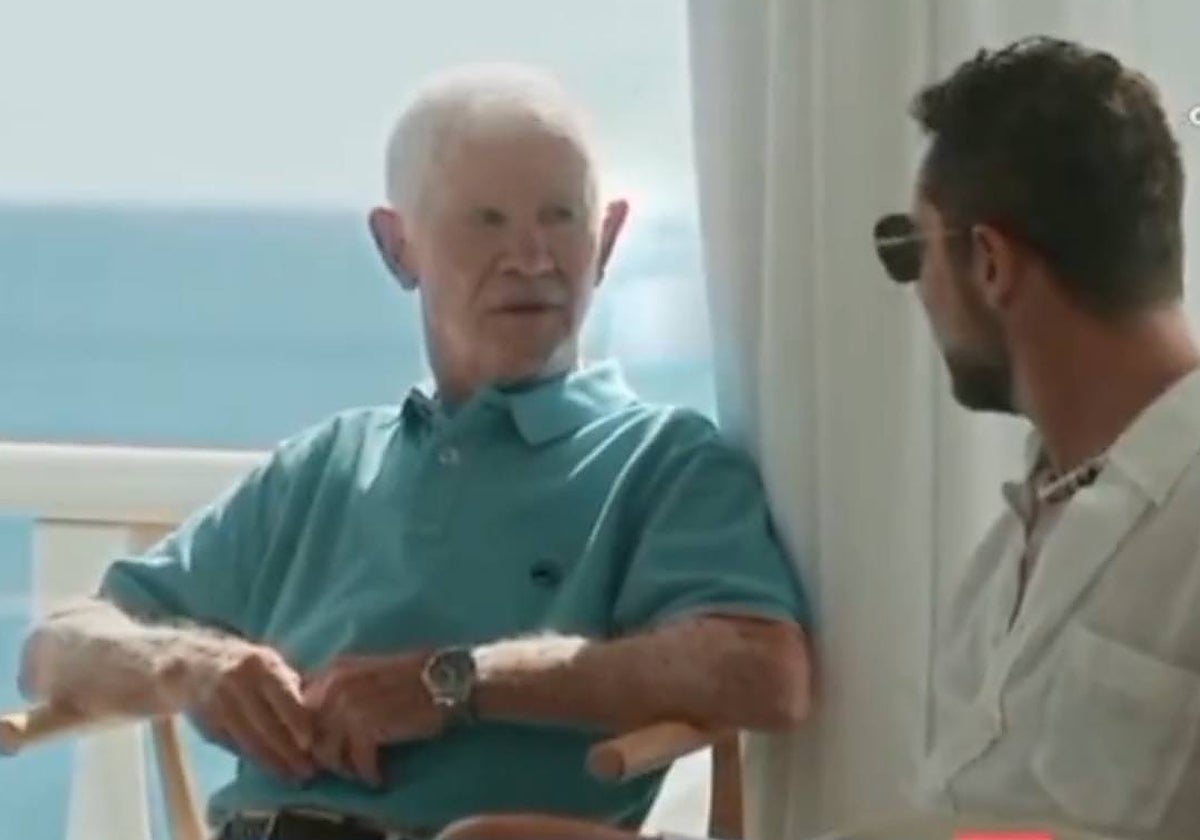 Padre e hijo, durante el conmevedor momento