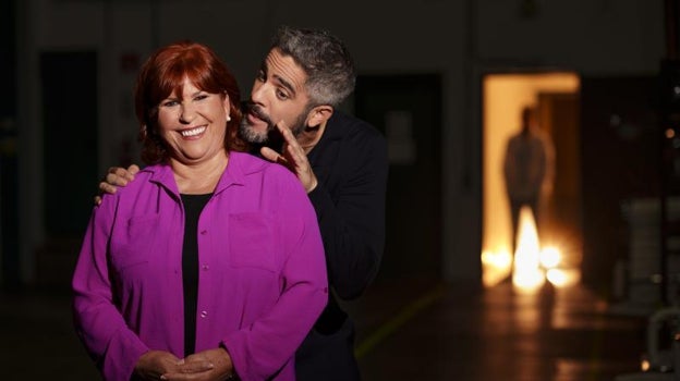 Roberto Leal y su madre