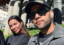 Así es Joana Sanz, la modelo canaria que robó el corazón de Dani Alves y que será la protagonista de Telecinco esta noche