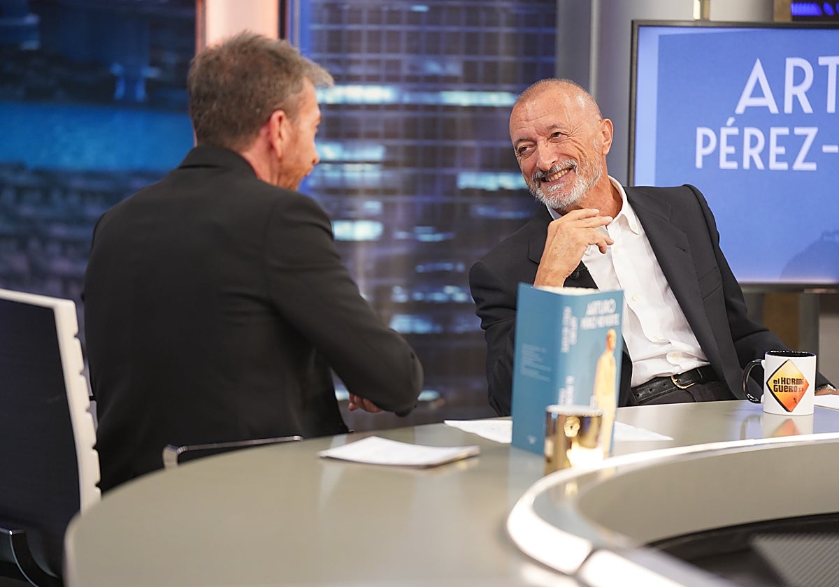 Arturo Pérez-Reverte ha vuelto a 'El Hormiguero' para presentar su nueva novela