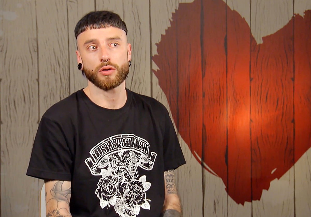 José se abrió con los espectadores de 'First Dates' y no pudo evitar emocionarse