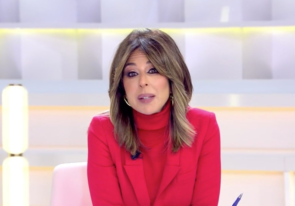 Ana Terradillos, presentadora de 'La mirada crítica', se ha acordado de Ana Rosa Quintana.