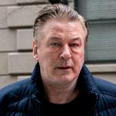 Alec Baldwin se declara no culpable de los nuevos cargos de homicidio involuntario por la muerte de la directora de fotografía de 'Rust'