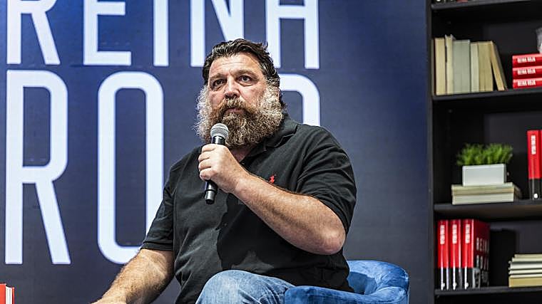 Hovik Keuchkerian en 2022, tras ganar casi 40 kilos para la segunda temporada de 'The Head'